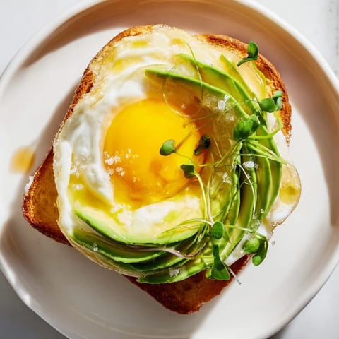 Cloud Toast mit Avocado