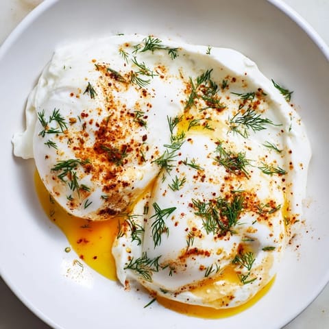 Cilbir mit Spiced Butter